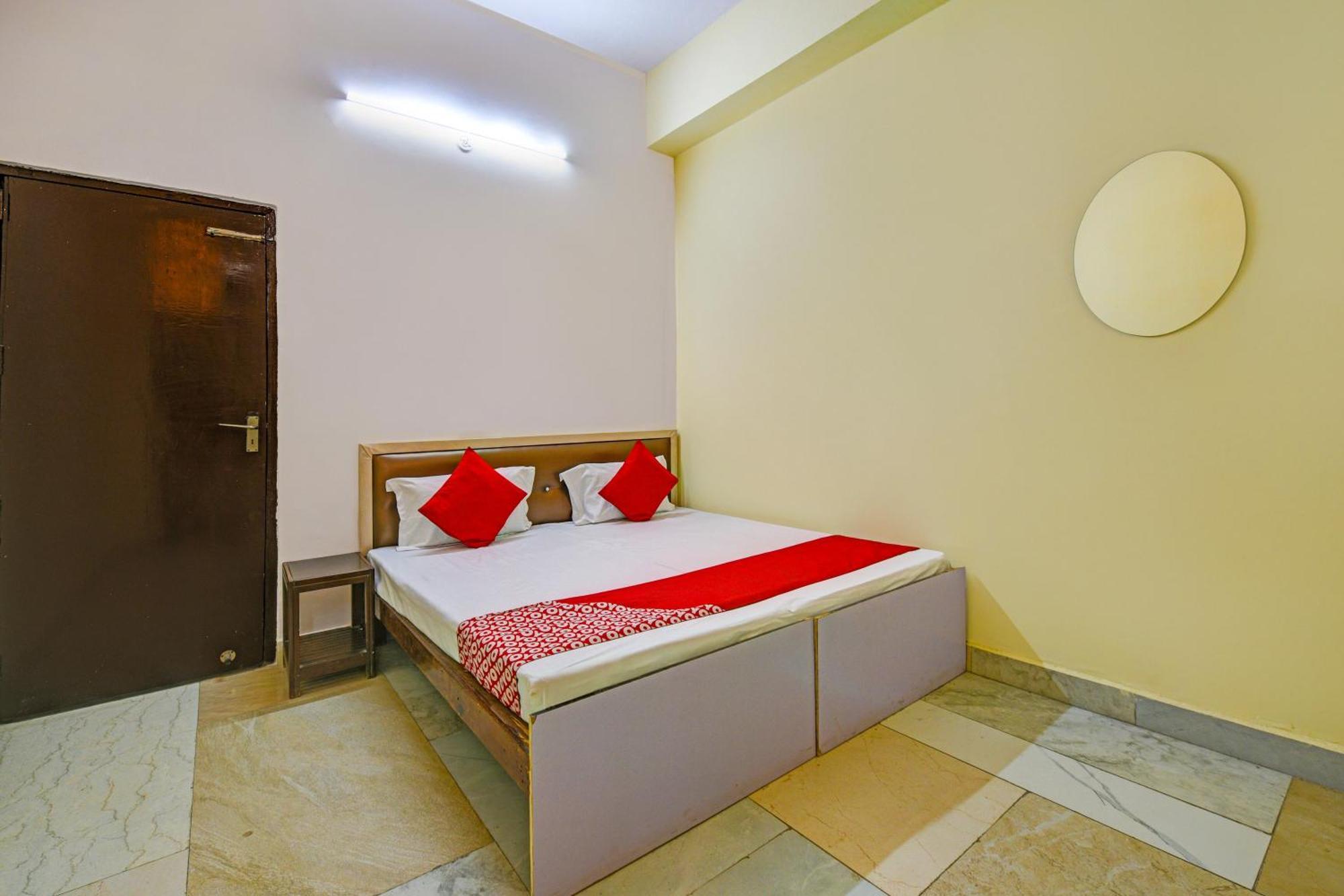 Hotel O Aj Star Hotel Faridabad Eksteriør bilde
